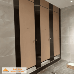 Vách ngăn vệ sinh khu du lịch