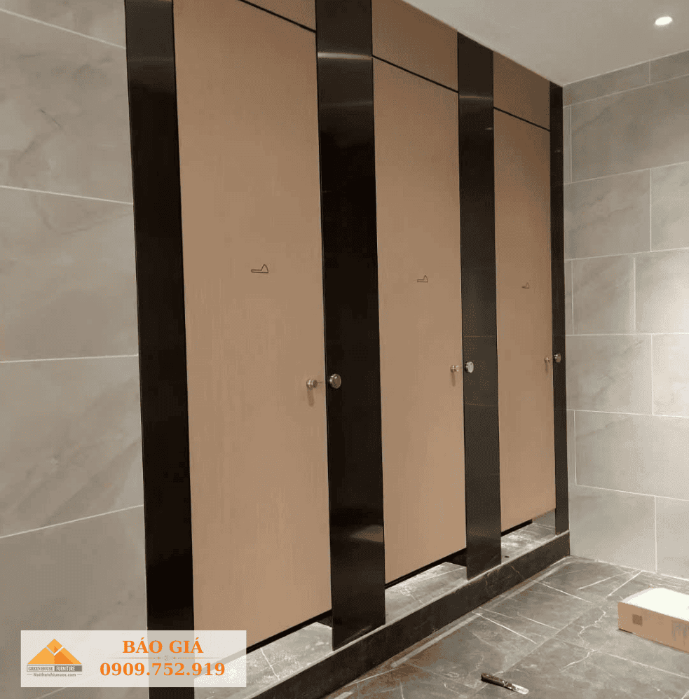 Lam-vach-ngan-toilet-1